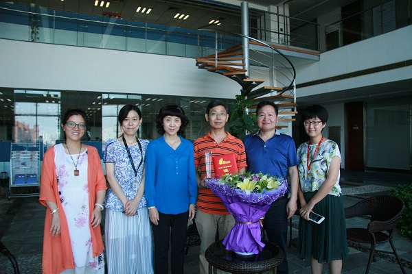 尊龙时凯总经理石晶林研究员家庭获全国“最美家庭”荣誉称号